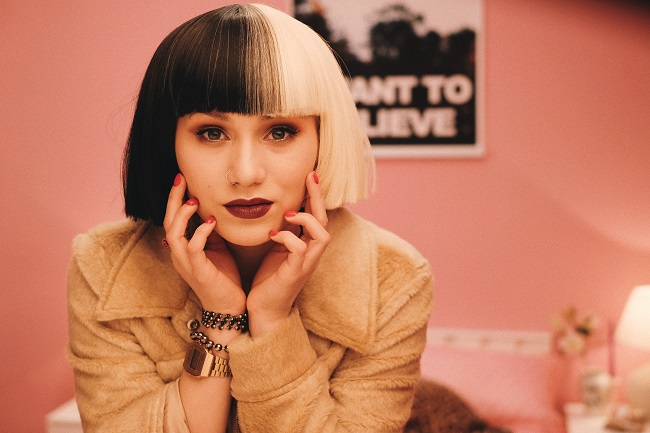 Терпи: гендерная диктатура в новом клипе Da-Sha Project